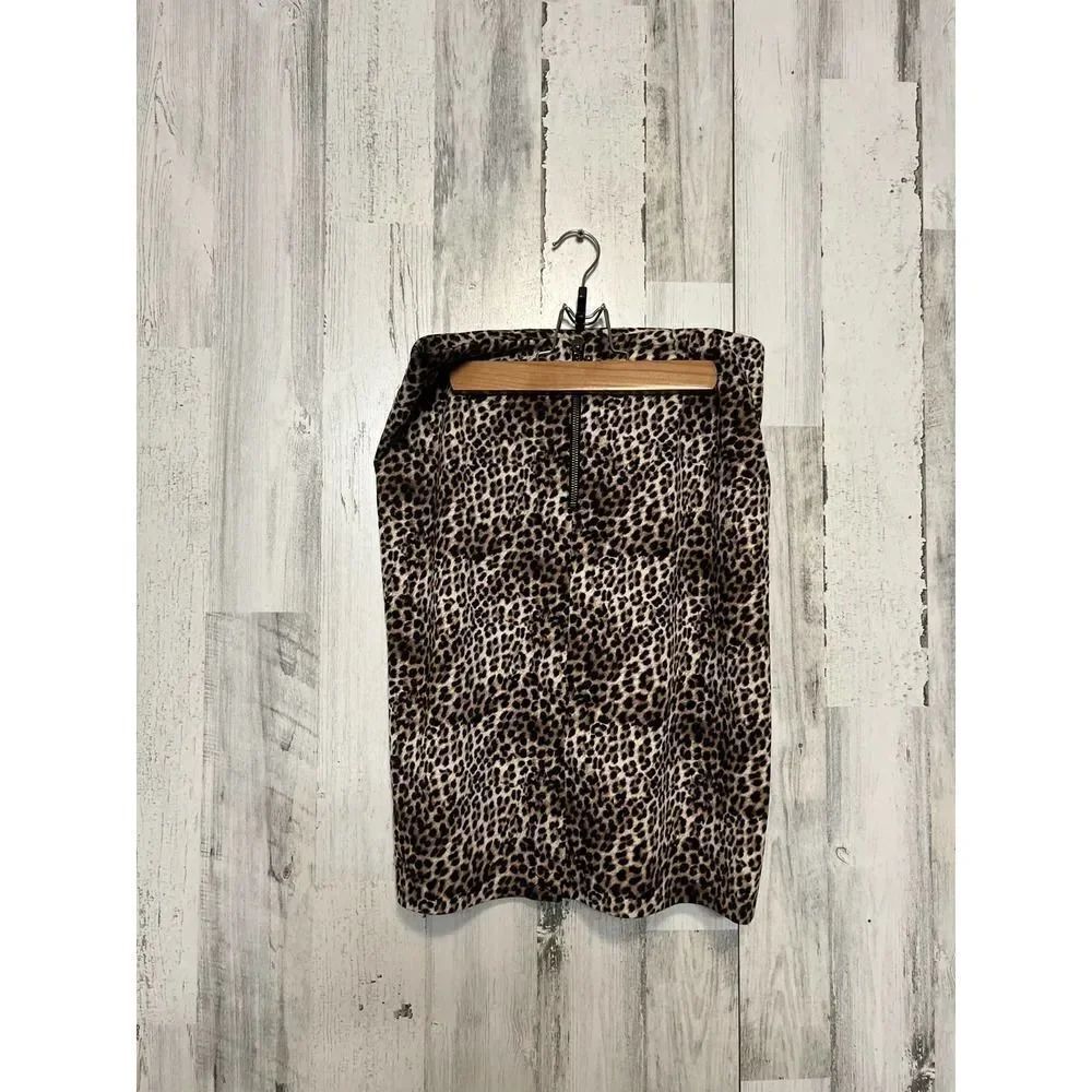 Alfani Pencil Skirt Women’s Size 6P Leopard Print Stretch Zip Back Career Skirt